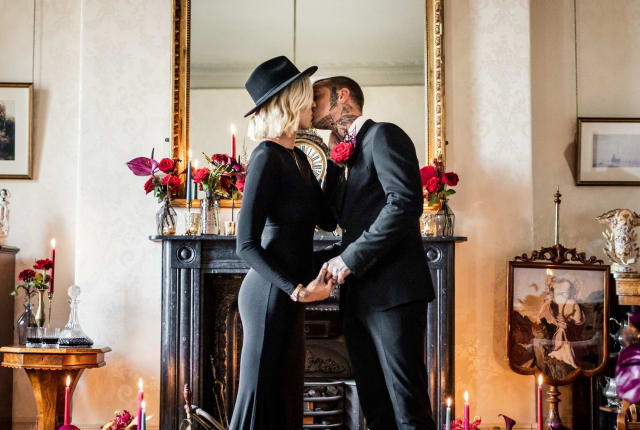 ictorian House Jersey Museum bride and groom kiss