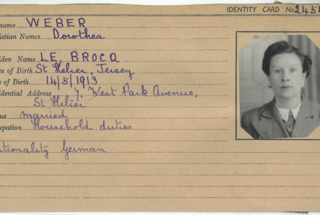 A registration card for Weber